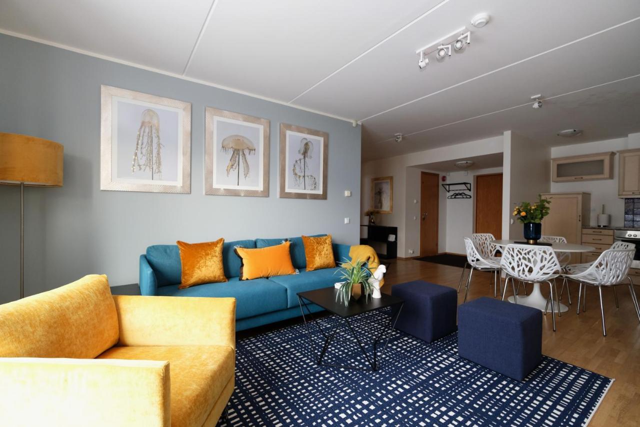 Tallinn City Apartments Roosikrantsi Bagian luar foto