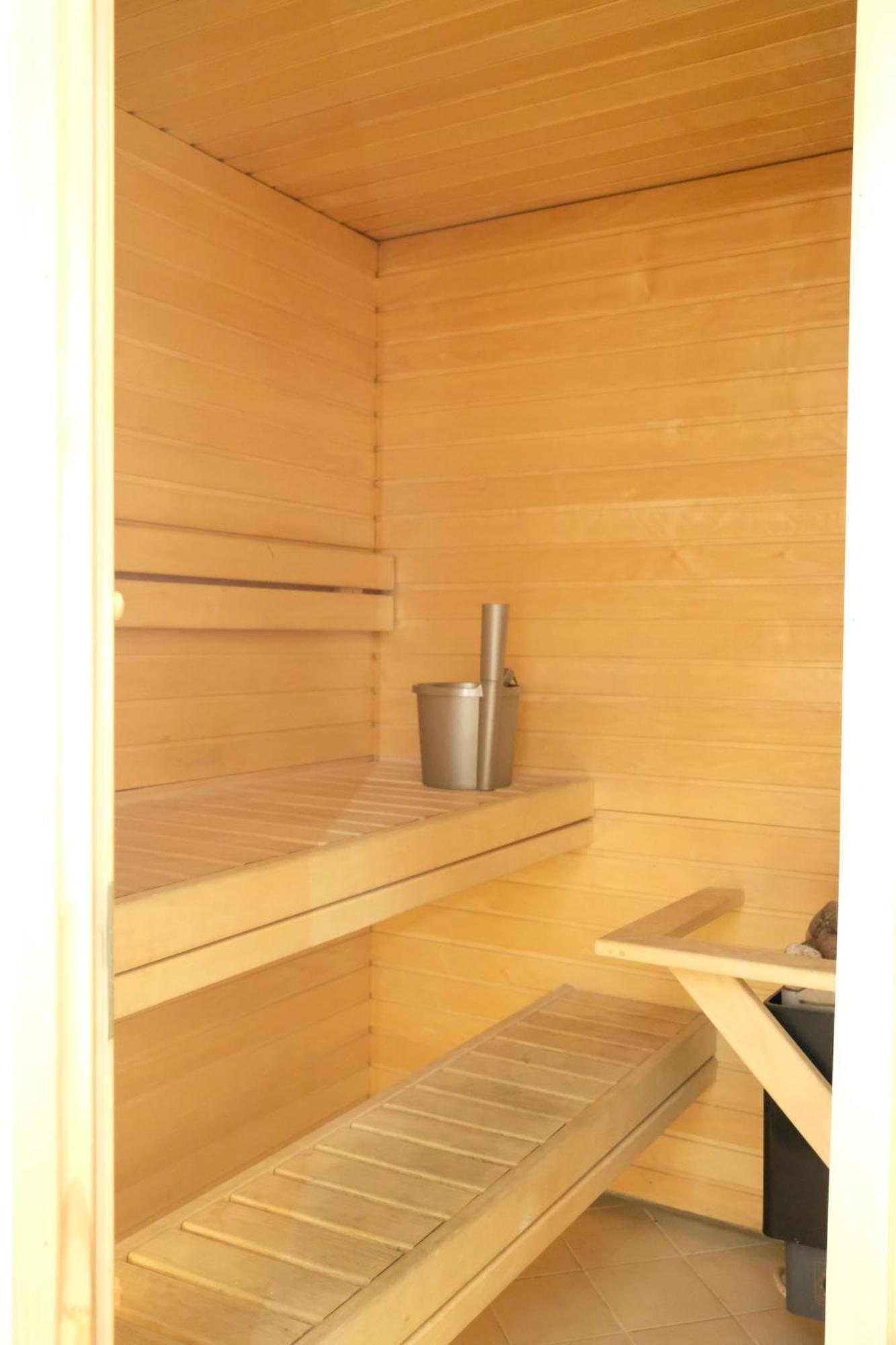 Tallinn City Apartments Roosikrantsi Bagian luar foto