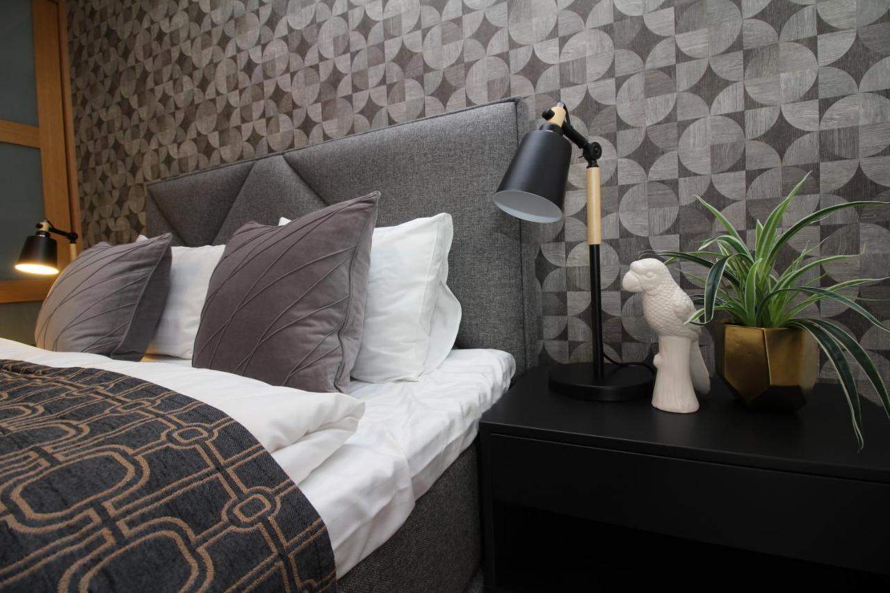 Tallinn City Apartments Roosikrantsi Bagian luar foto